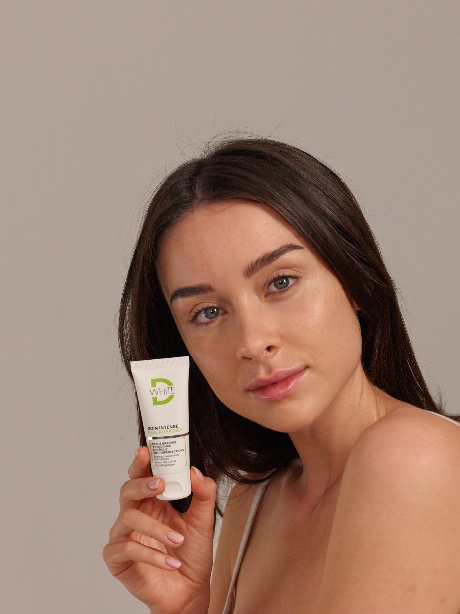 Dwhite-models-June-202213452